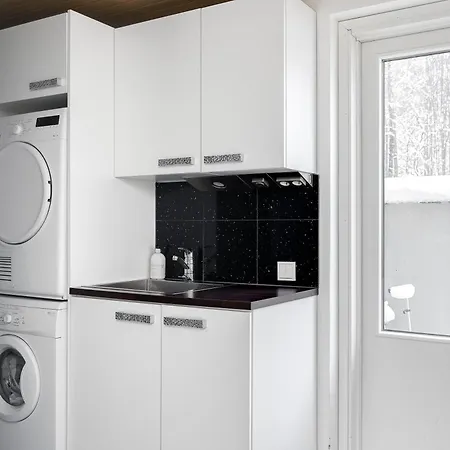 Cozy With Outside Jacuzzi & Sauna