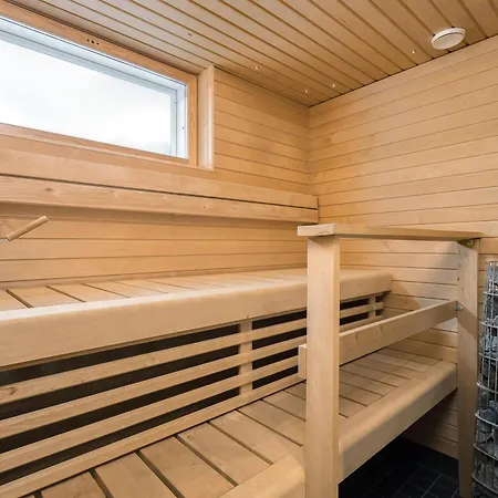 Cozy With Outside Jacuzzi & Sauna *