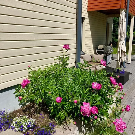 Cozy With Outside Jacuzzi & Sauna *