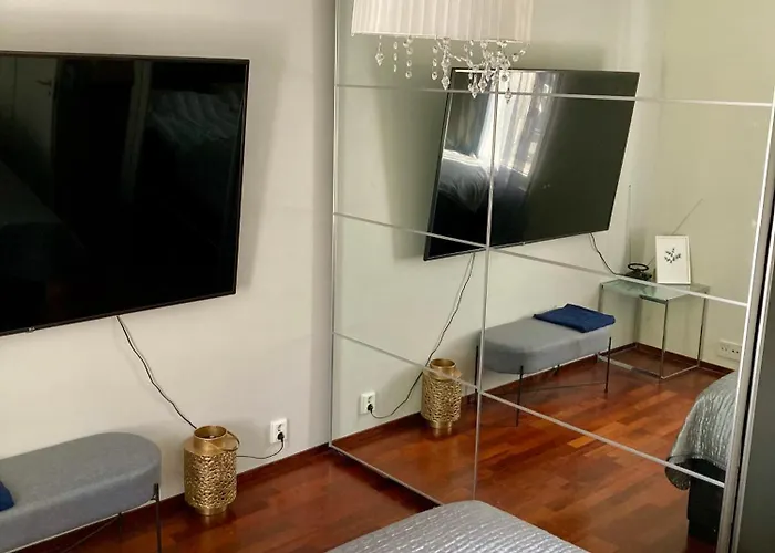 Cozy With Outside Jacuzzi & Sauna شقة إسبو