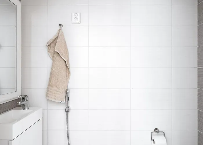 Cozy With Outside Jacuzzi & Sauna شقة إسبو